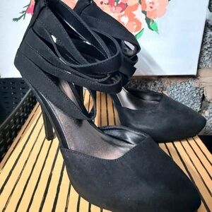 Wild Diva Black Suede Heels